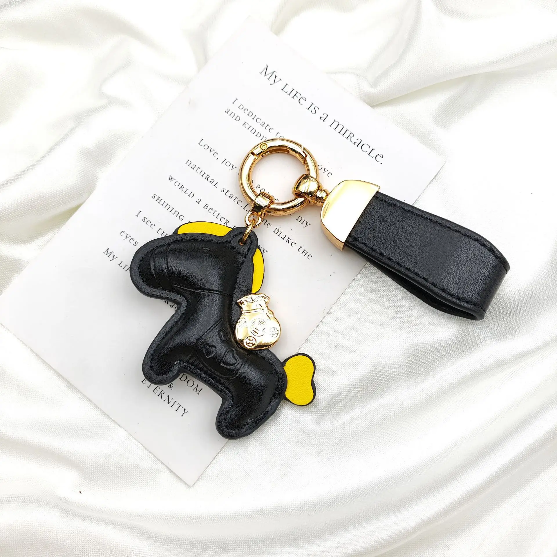 Niedlicher Personalisierter Pony-Schlüsselanhänger Minimalistischer Leder-Cartoon Auto-Taschen-Schlüsselring Kleiner Kreativer Anhänger Accessoire Geschenk Großhandel – Detail 12