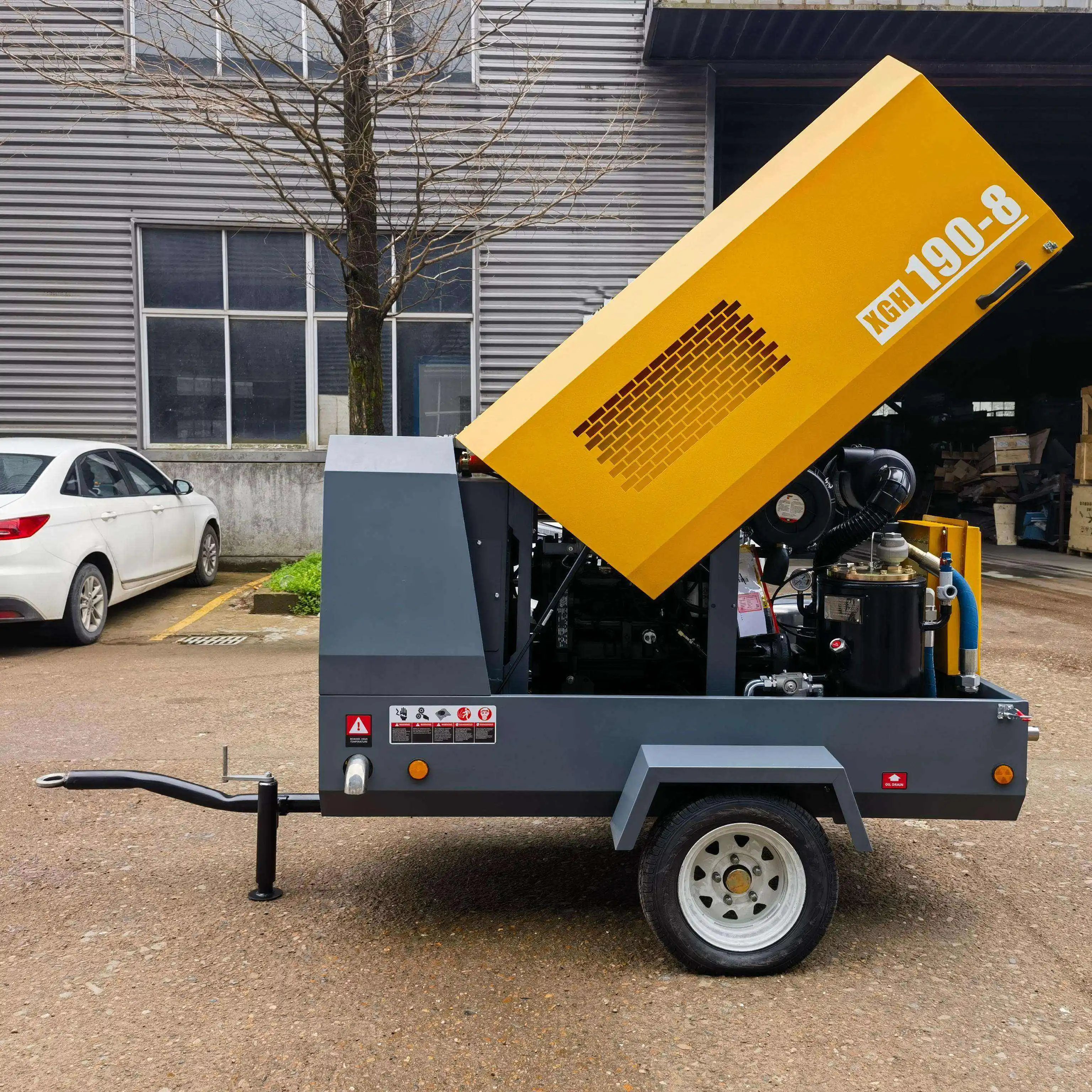 YG Customized Diesel Small Portable Screw Air Compressor 185 Cfm Mobile Pneumatic Stone Drilling Compressor Machine