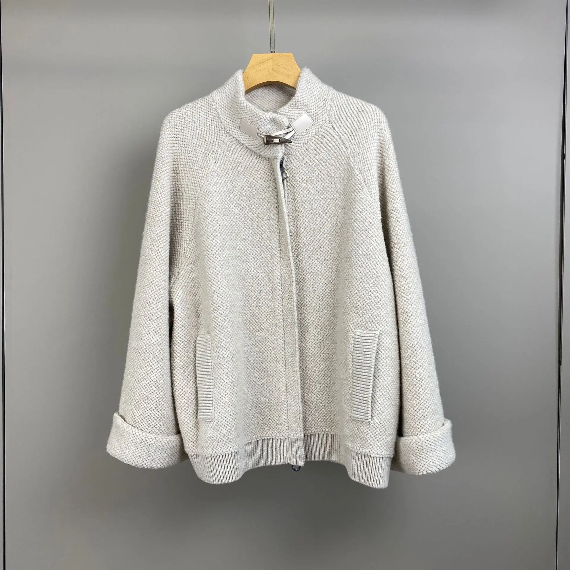 

Женский осенне-зимний новый толстый кашемировый кардиган с угловой пряжкой