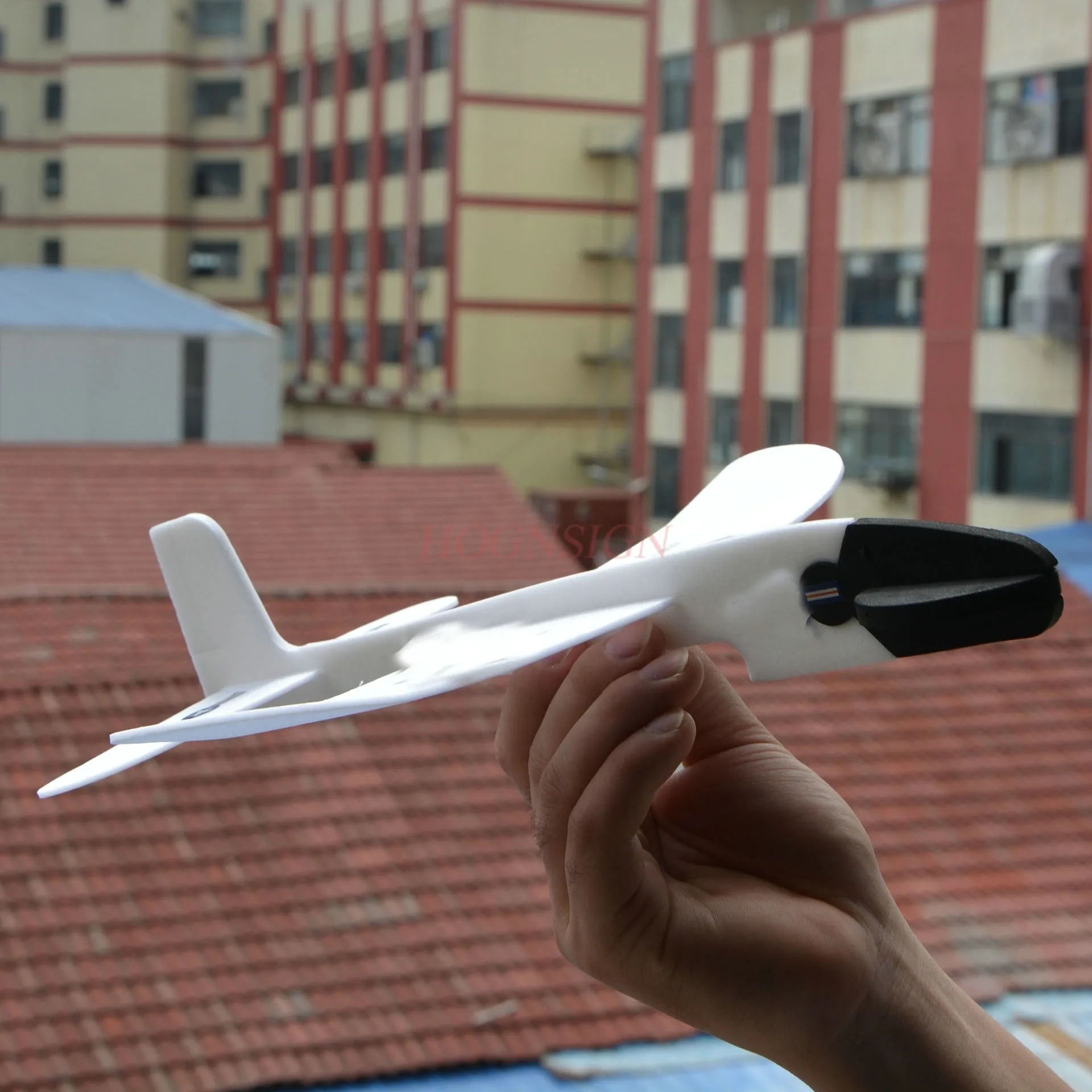 Jouet de plein air pour enfants, assemblage d'avion, modèle d'avion en mousse, main d'aigle doré, fait à la main