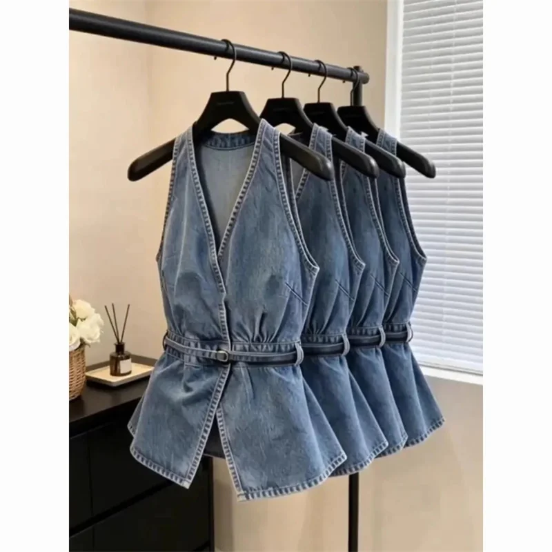 

Women's Cowboy Waistcoat 2026 Summer Autumn New Korean Style Denim Vest Fashion Waist Cinched Sleeveless Denim Jacket Top Female