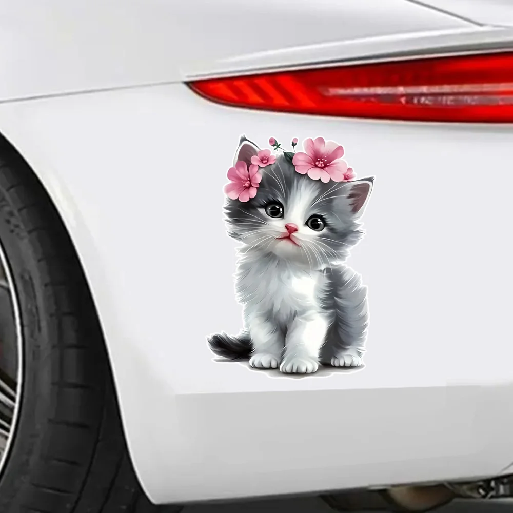 9x13cm 花と愛らしい子猫の車のステッカー、傷つきにくいオートバイやバンパーの装飾ステッカー、車に適しています。