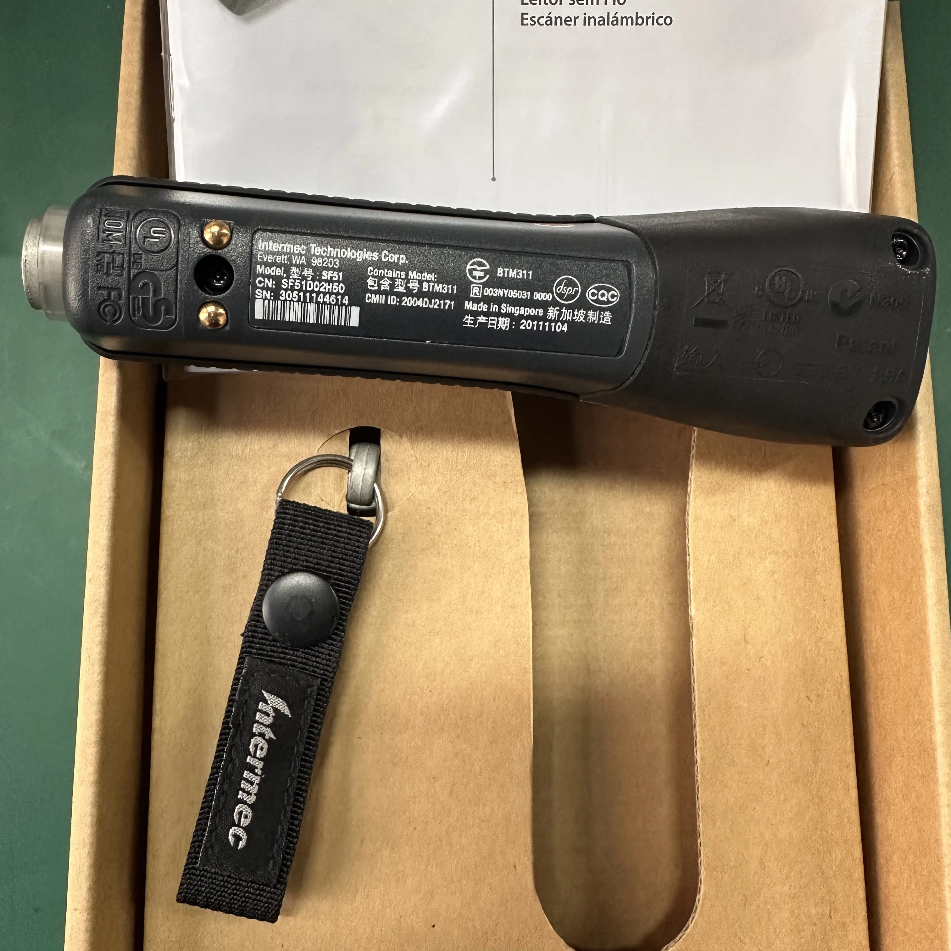 العلامة التجارية الجديدة Intermec SF51 لـ FEDEX 1D ماسح الباركود بالليزر SF51D02H50 مع البطارية