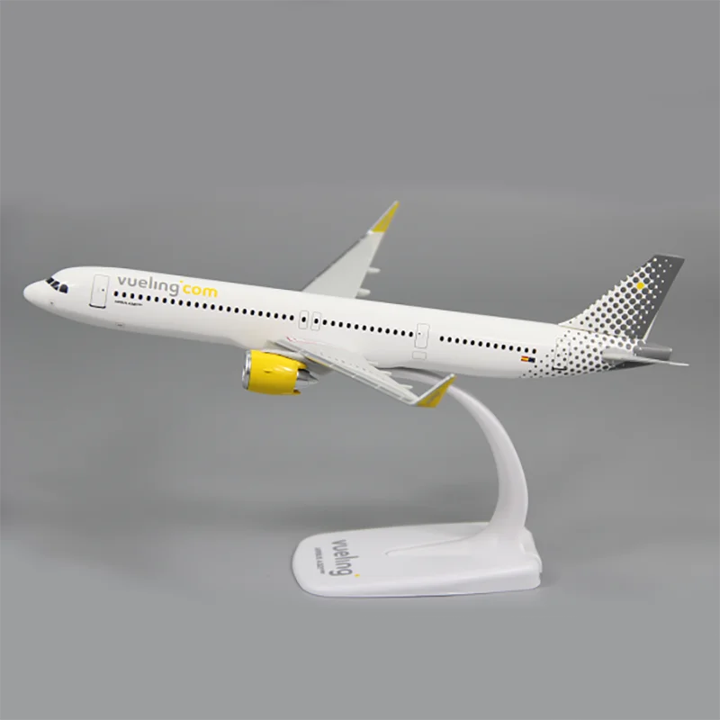 1:200 Scale Spanish Vueling Airlines Airplane Model A321NEO ABS Plastic Model Collection Display Boutique Decoration