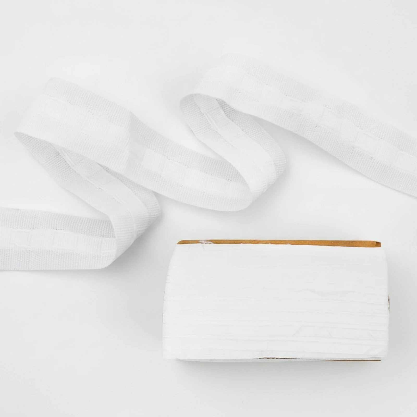 Curtain Ruffle Tape Iron-on Curtain Sewing Tape Easy to Sew White for DIYers, Home Decoration
