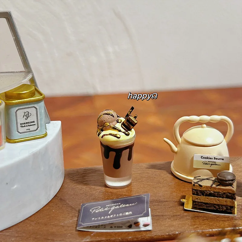 1:12 Figurine giocattolo in miniatura OB11 Accessori per casa delle bambole Simulazione Mini Nocciola Cacao Ghiaccio Moka Bevanda Modello di casa delle bambole