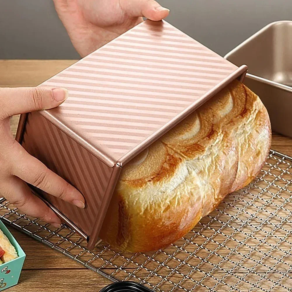 

1Pcs Non-Stick Pullman Loaf Pan with Lid - Carbon Steel Corrugated Bread Toast Box Mold for Perfectly Baked Bread Toast Cake pan