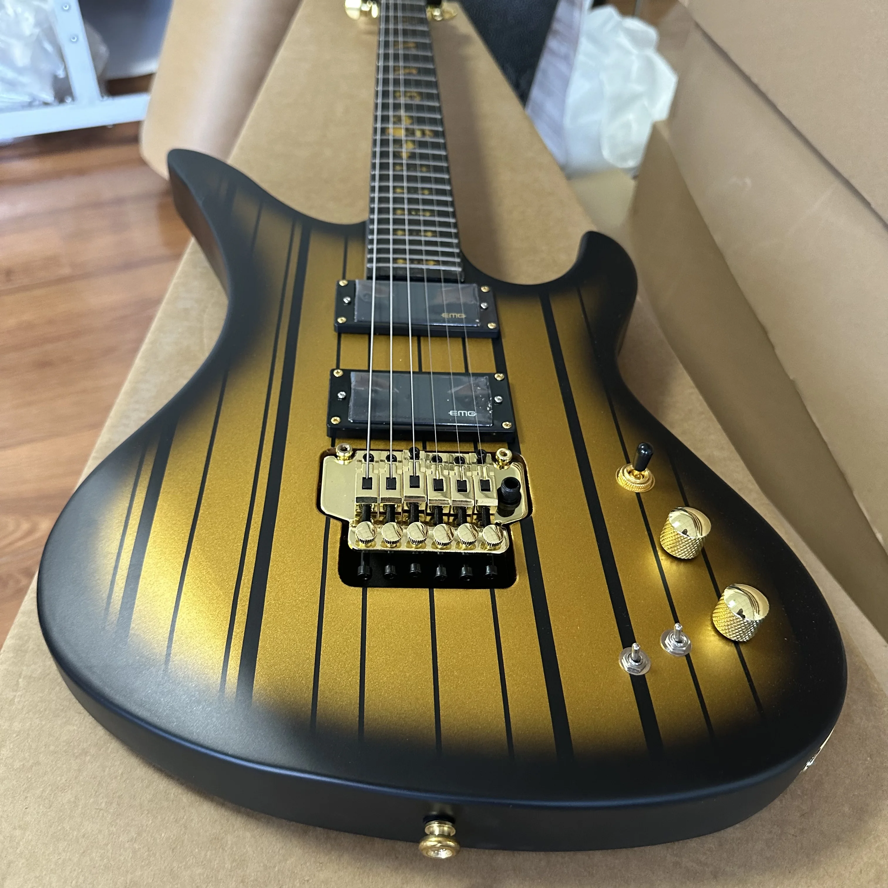 US Warehouse Synyster Gates Custom-S Signature Electric Guitar Rosewood Fingerboard Satin Gold Burst Black Stripes Finish HH Pickups Heavy Metal Guitar