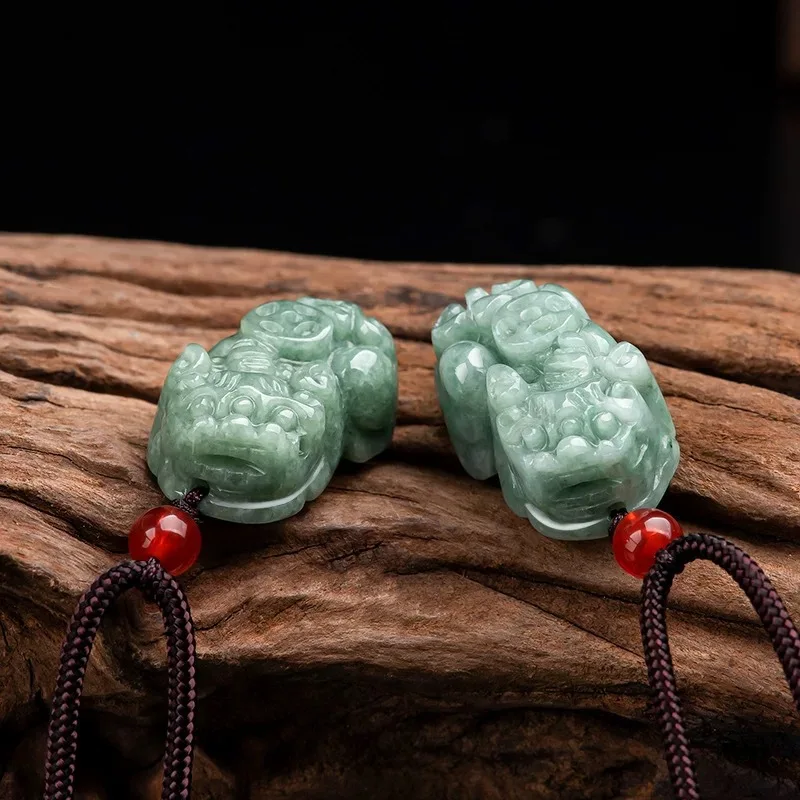 Small Pixiu Pendant Wealth Attraction, Jadeite Amulet Men and Women, Jade Ornament for Gifting