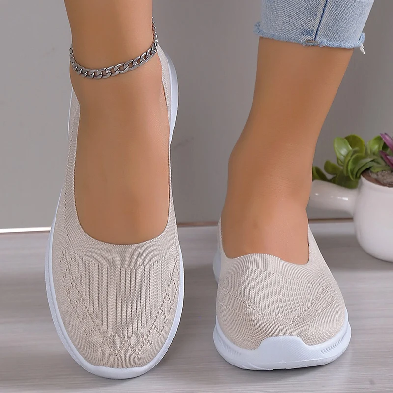 Breathable Knitting Flats Shoes Women Summer Slip-On Soft Bottom Loafers Woman Lightweight Casual Mesh Walking Shoes Large Size