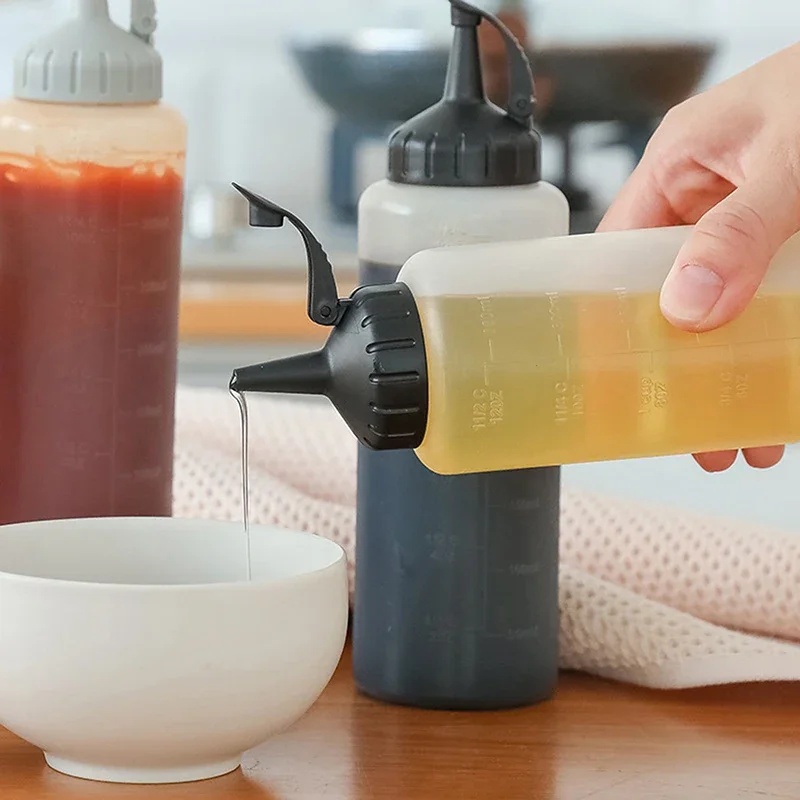 175/350ml Squeeze Oil Bottle Plastic Seasoning Dispenser for Soy Sauce Salad Dressing Fast Cooking Commercial Kitchen Use