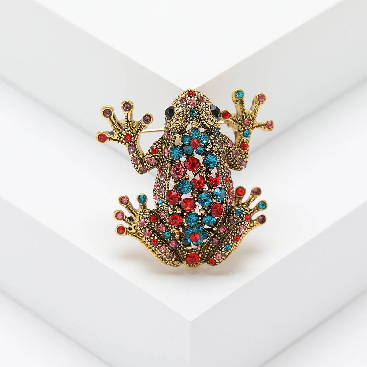 Beaut&Berry Cute Rhinestone Frog Brooches for Women Unisex 3-Color Animal Pins Office Party Casual Accessories Gifts