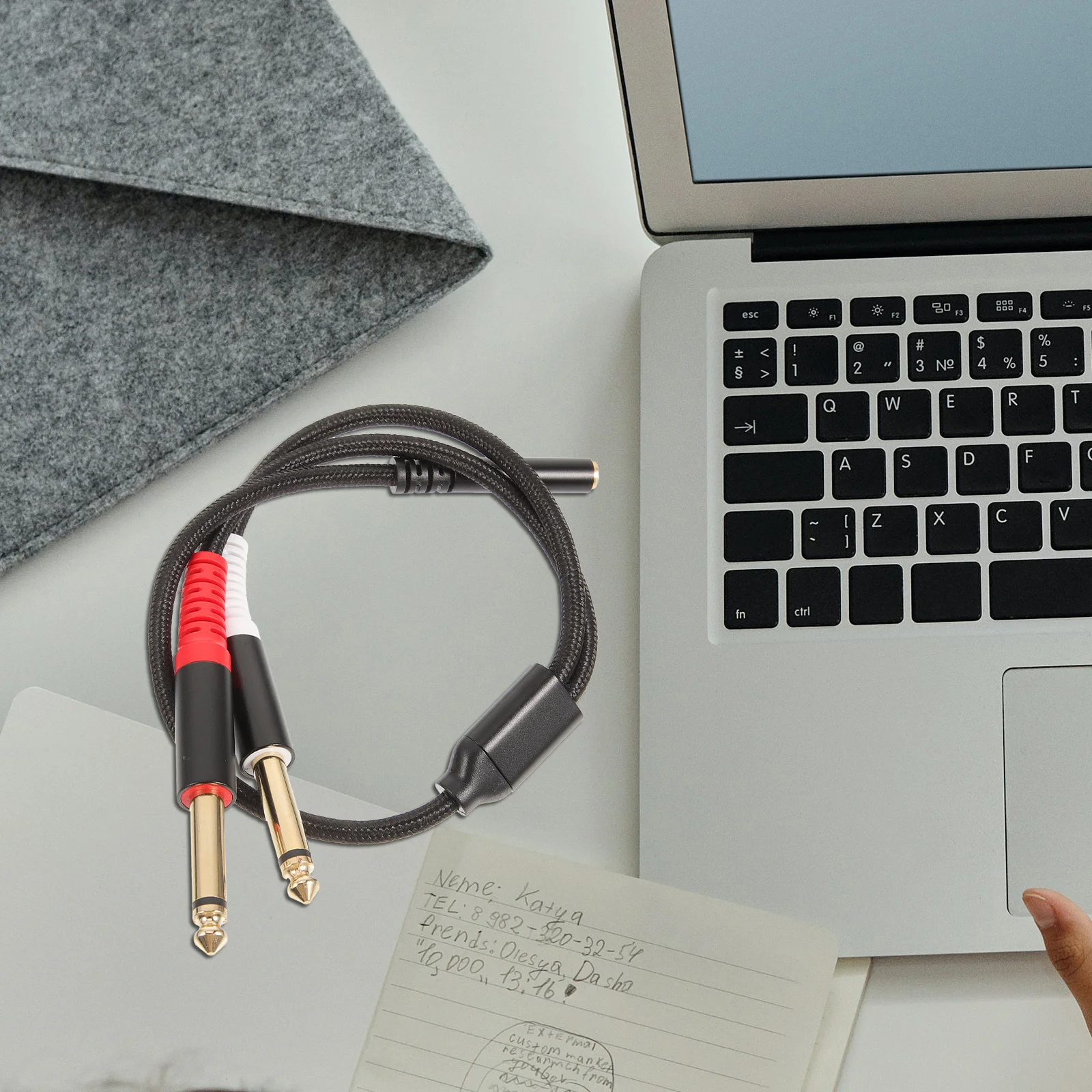 

Audio Cable Splitter 3.5mm Female to Dual 6.35mm Male Audio Adapter Cable Flexible Gold Plated Connectors Stereo to Mono