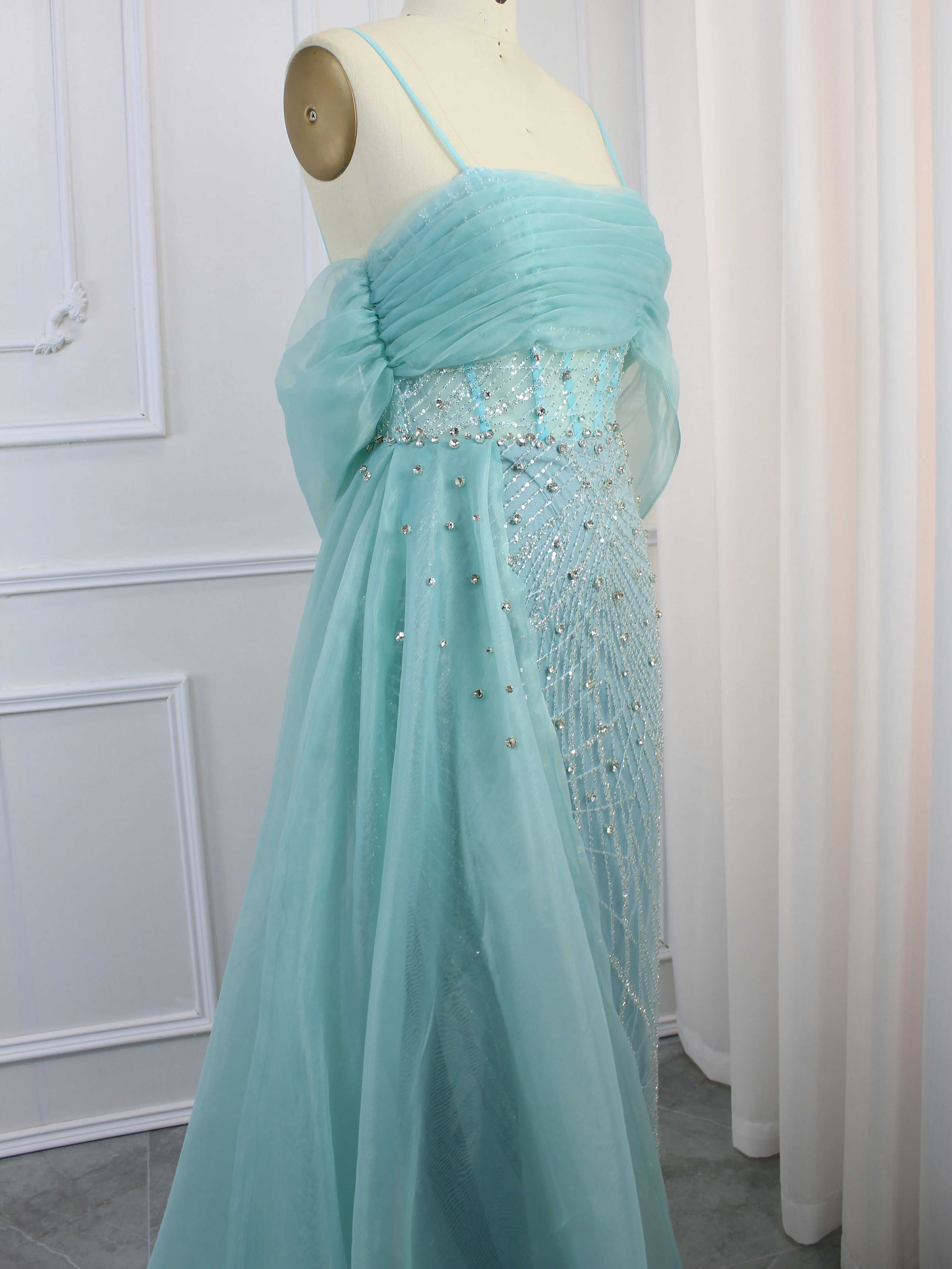 Hot Sale Dubai Turquoise Sweetheart Evening Dresses Luxury Beaded Sleeveness Formal Gowns 2024 For Women Party LA72523