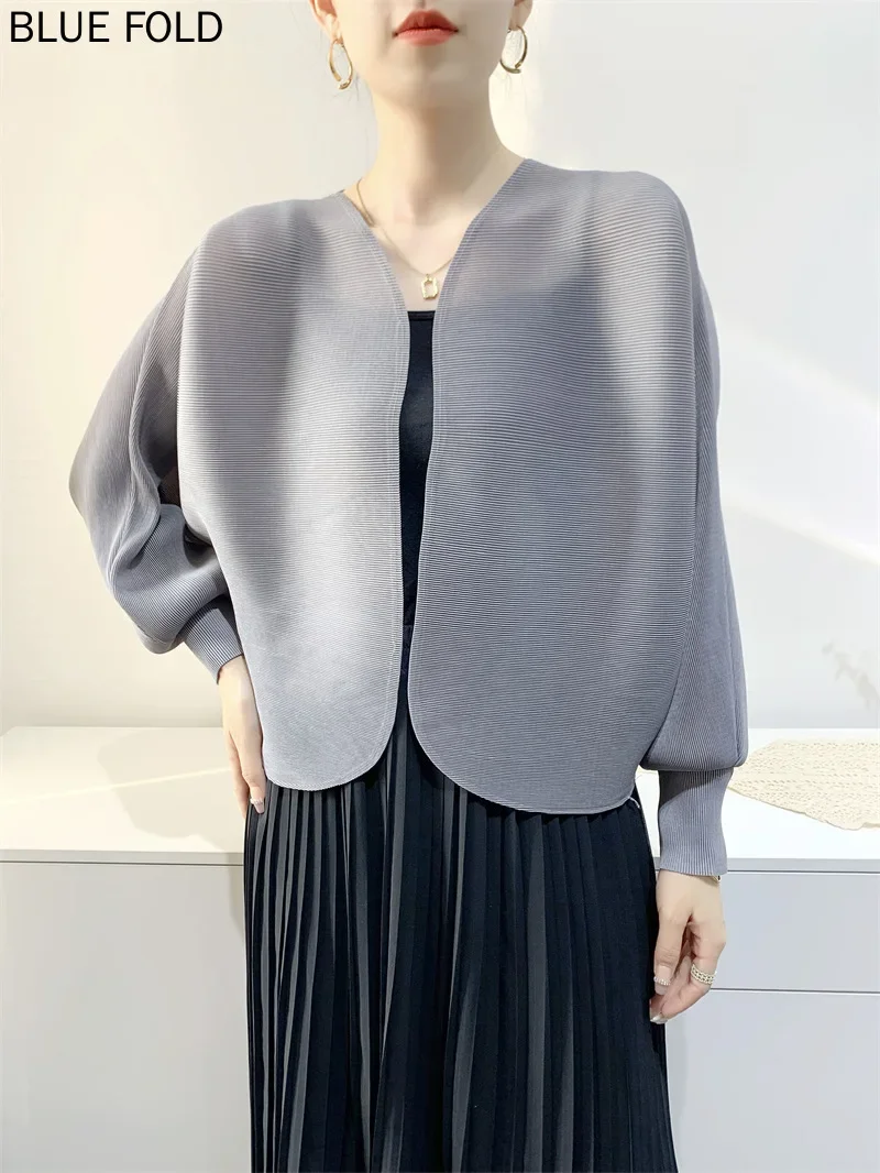 Spring and Autumn New Style Cardigan Pleated Jacket Female Bat Sleeve Loose Casual Design Feeling Pressed Pleated Women's MIYAKE