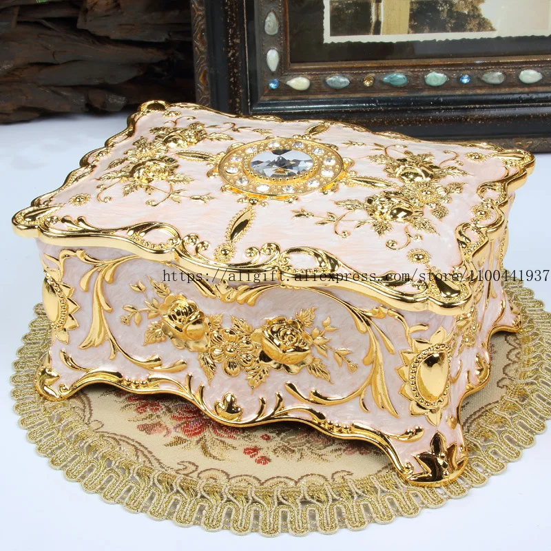 

Metal European-Style Creative Princess Diamond-Encrusted Multi-Layer Large-Capacity Jewelry Box High-End Jewelry Storage Box