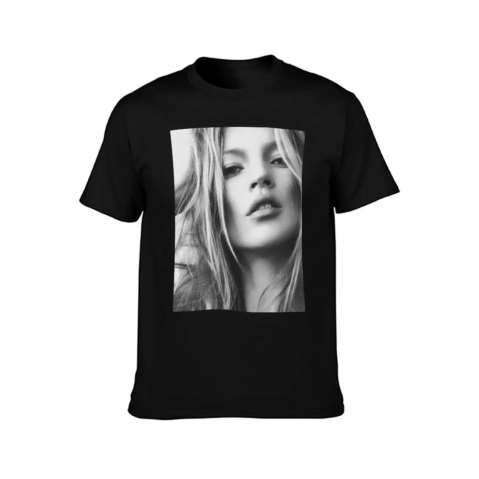 Kate British Top Model digitally enhanced photo with halftone pattern effect T-Shirt Summer Casual Cotton Tee 100% Cotton