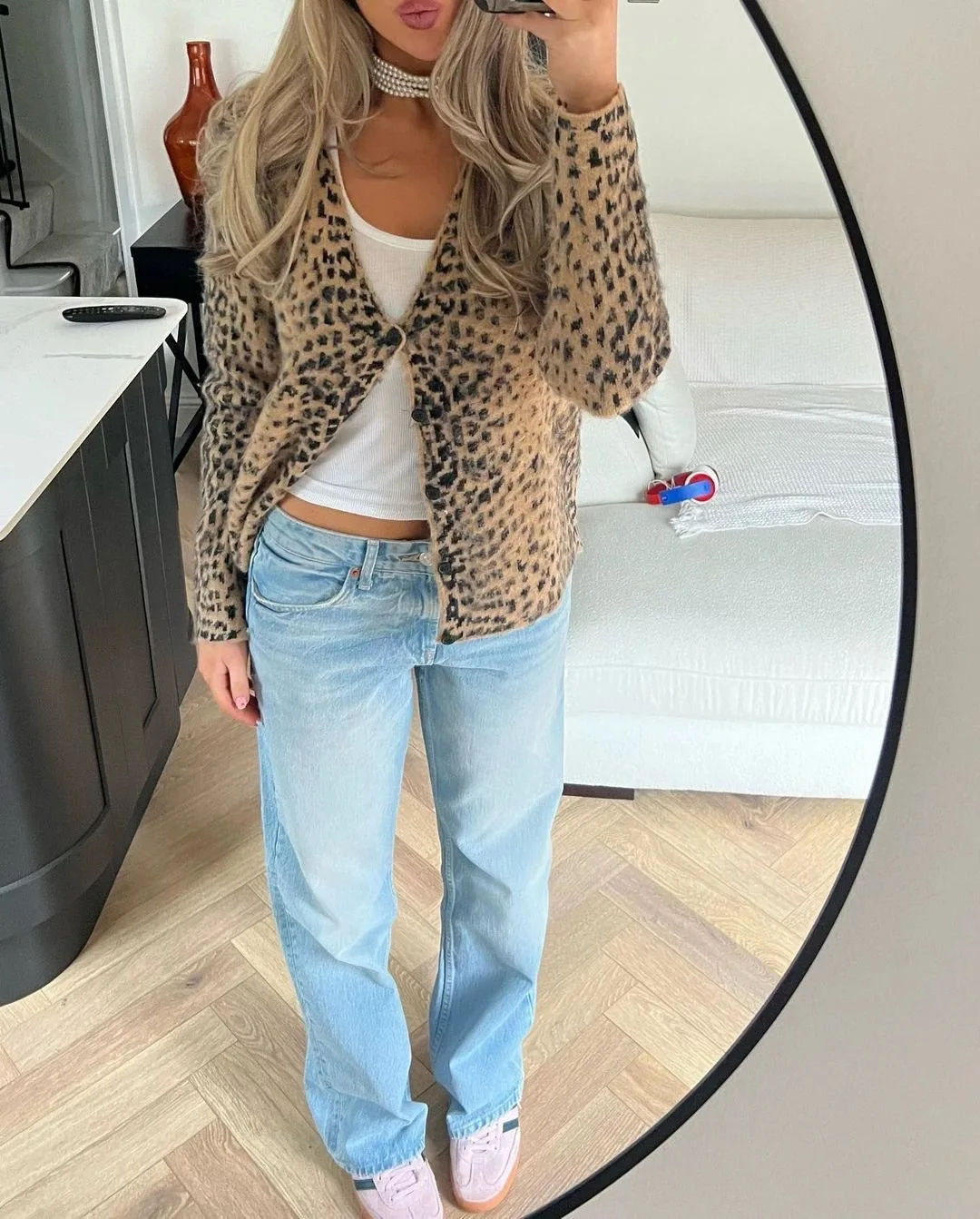 Winter New French Short Style Small Fragrant Design Sweater Jacket Women\'s Premium Cardigan Female Clothing Extended sleeves