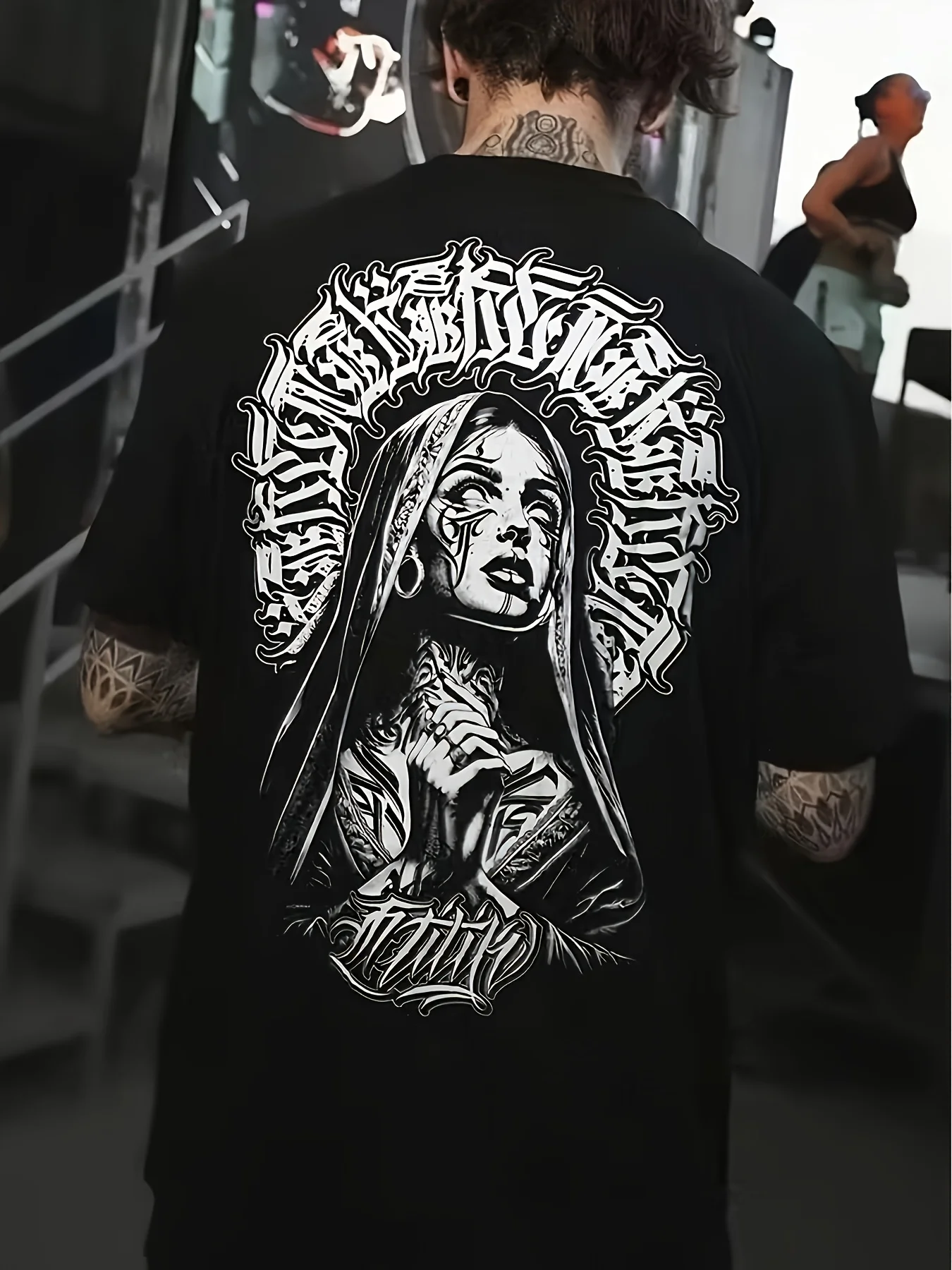 Men's Gothic Chicano Tattoo T-Shirt - West Coast Street Dance Style Design, with Floral and Skull Prints, Breathable Summer Casual Short-sleeved T-shirt, Suitable for Concerts and Daily Wear,