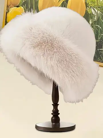 1pc Women's Fashion Autumn/Winter Mongolian Hat Plush Fluffy Skiing Cycling Warm Hat