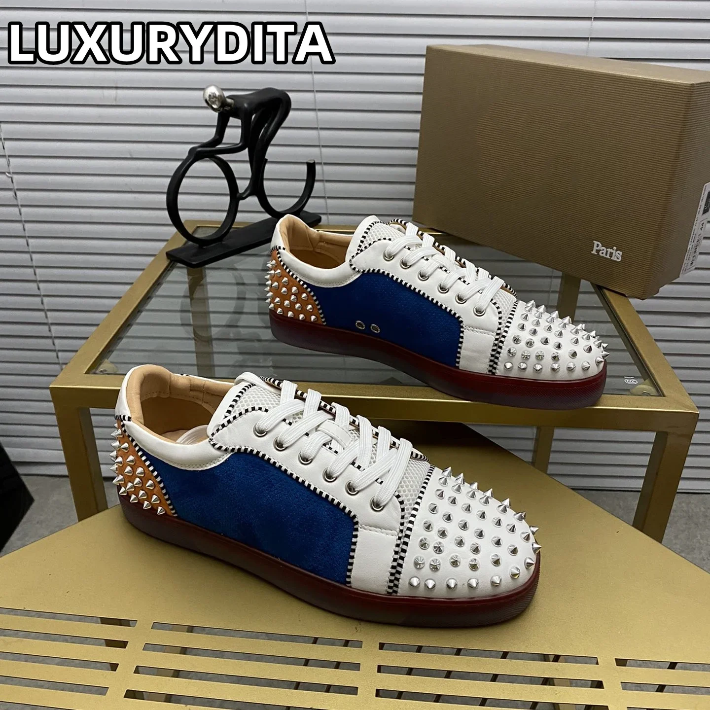 

Top Quality Womens Trendy Casual Tennis Shoes Luxury Mens Real Leather Sneakers 35-48 Designr Rivet Red Sole Lovers Shoes M0194