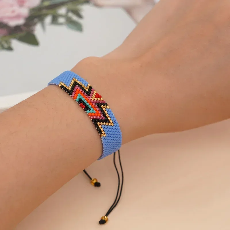 ZGMXR Bohemia Rice Bead Bracelet for Women Adjustable Hand-woven Geometry Gradient Color Irregular Pattern Fashion Accessory