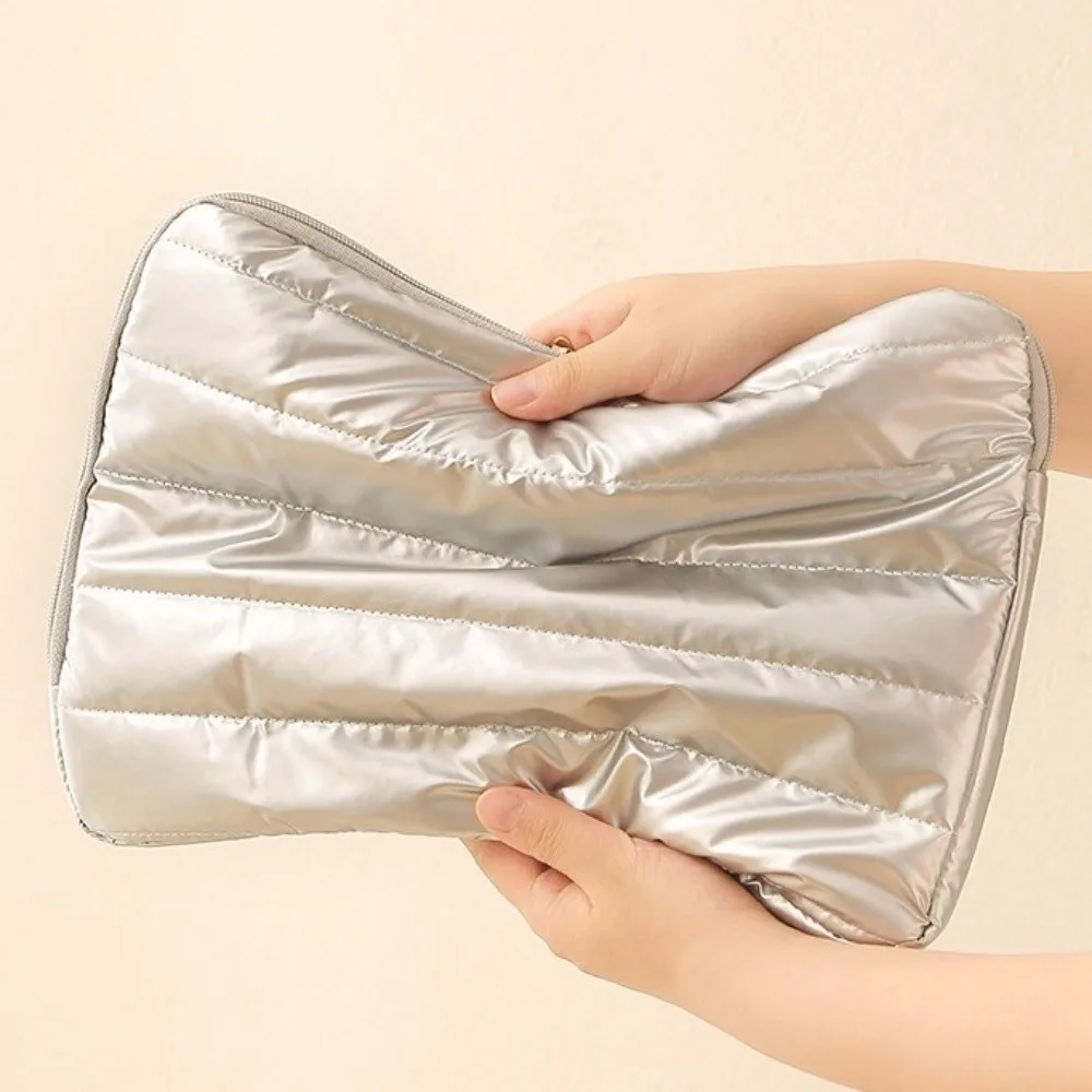 Nylon Quilted Computer Bag Water Resistant Quilted Padding Padded Laptop Sleeve Shock Absorbing Laptop Carrying Case