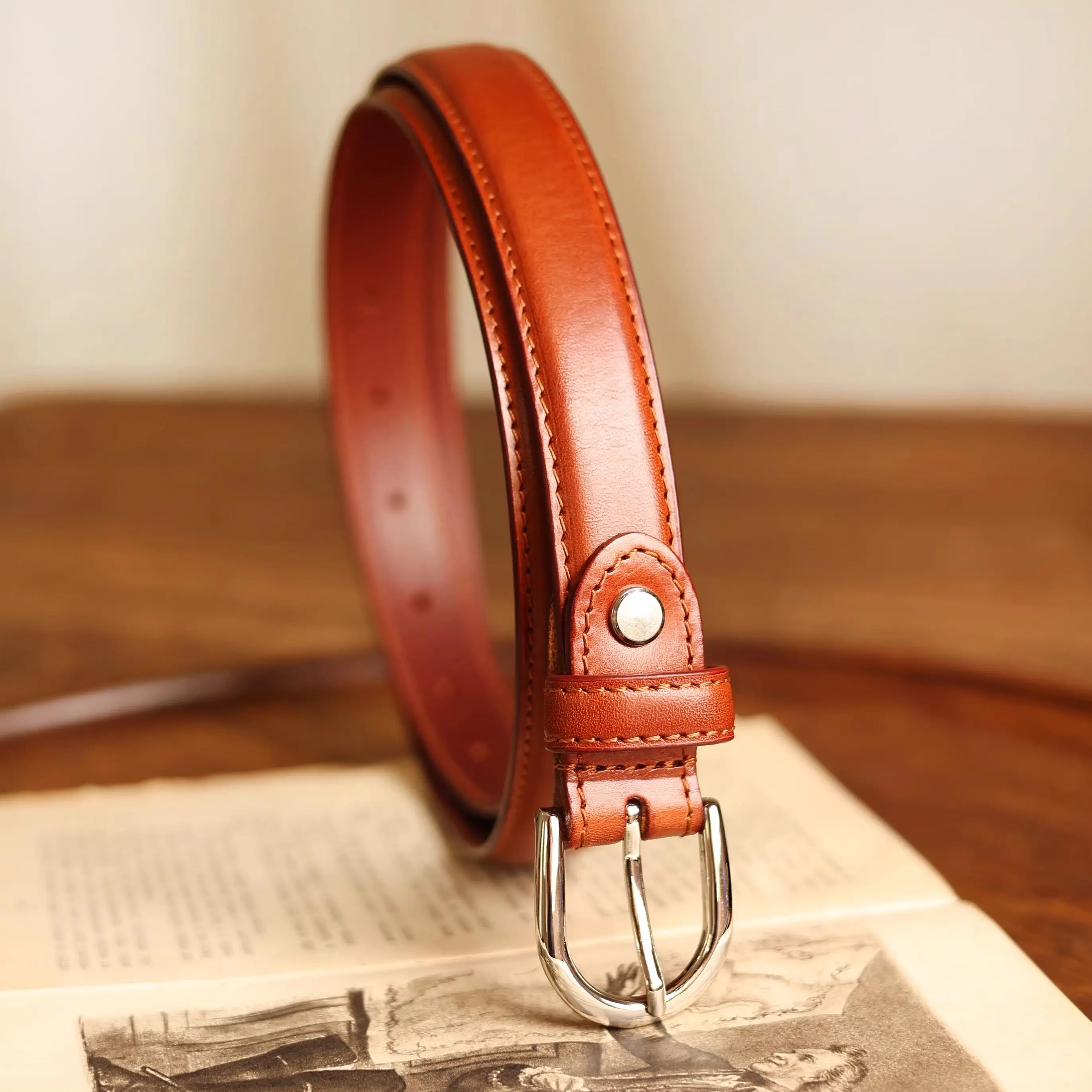 Vintage Top Layer Leather Simple Belt for Men Women Round Pin Buckle Unisex Genuine Leather Waist Belt Casual Office Commuter