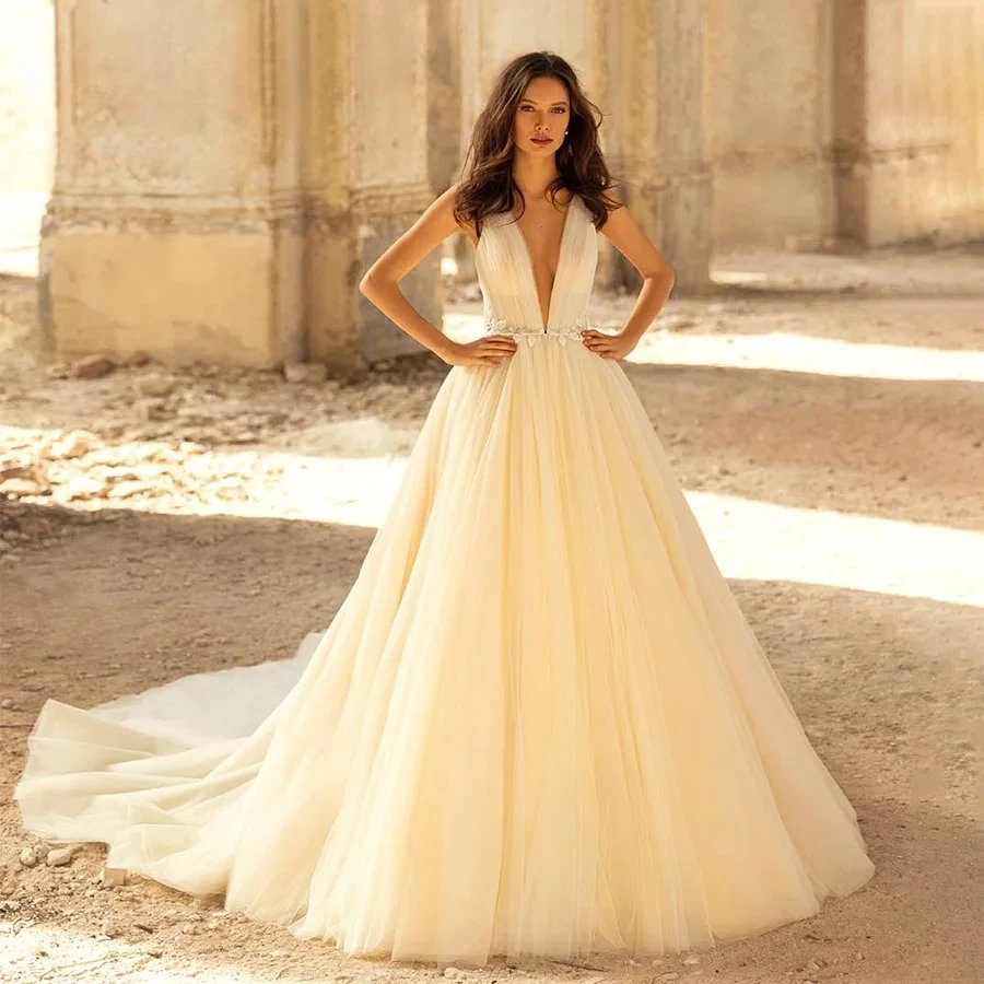 Customized Exquisite V-Neck A-line Sleeveless Wedding Dresses Appliques Draped Tulle Open Back Floor Length Bridal Gown for 2026