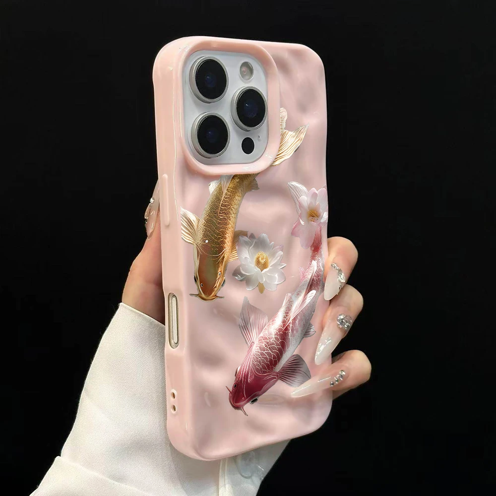 Luxuriöse Koi- und Lotus-Kollage-Handyhülle für iPhone 17 16 15 14 13 12 11 Pro Max 14 Plus 17 Air Falten-Wellen-Soft-Silikon-Cover – Detail 9