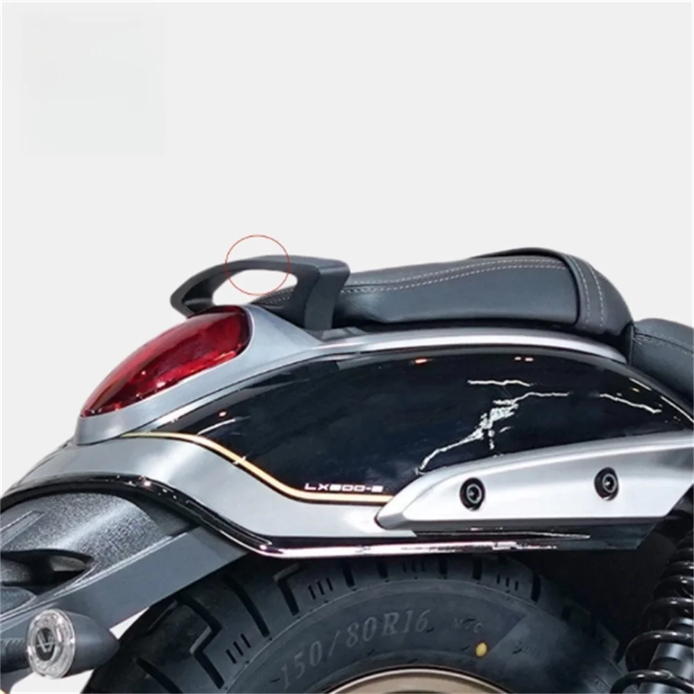 For VOGE CU625 LONGIN LX600-2 modified original rear armrest with thicker original motorcycle accessories installed