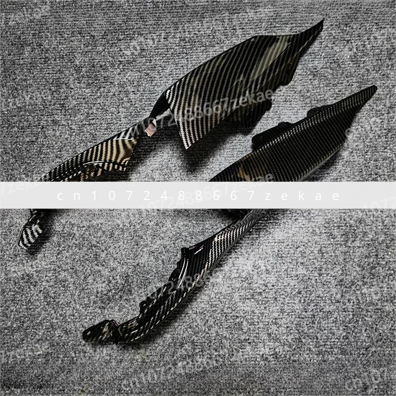 ملحقات الدراجة النارية مناسبة لـ YZF-R7 YZF R7 YZF R7 2022 2023 2024 ، غطاء مقعد الركاب الخلفي لوحة جانبية هدية