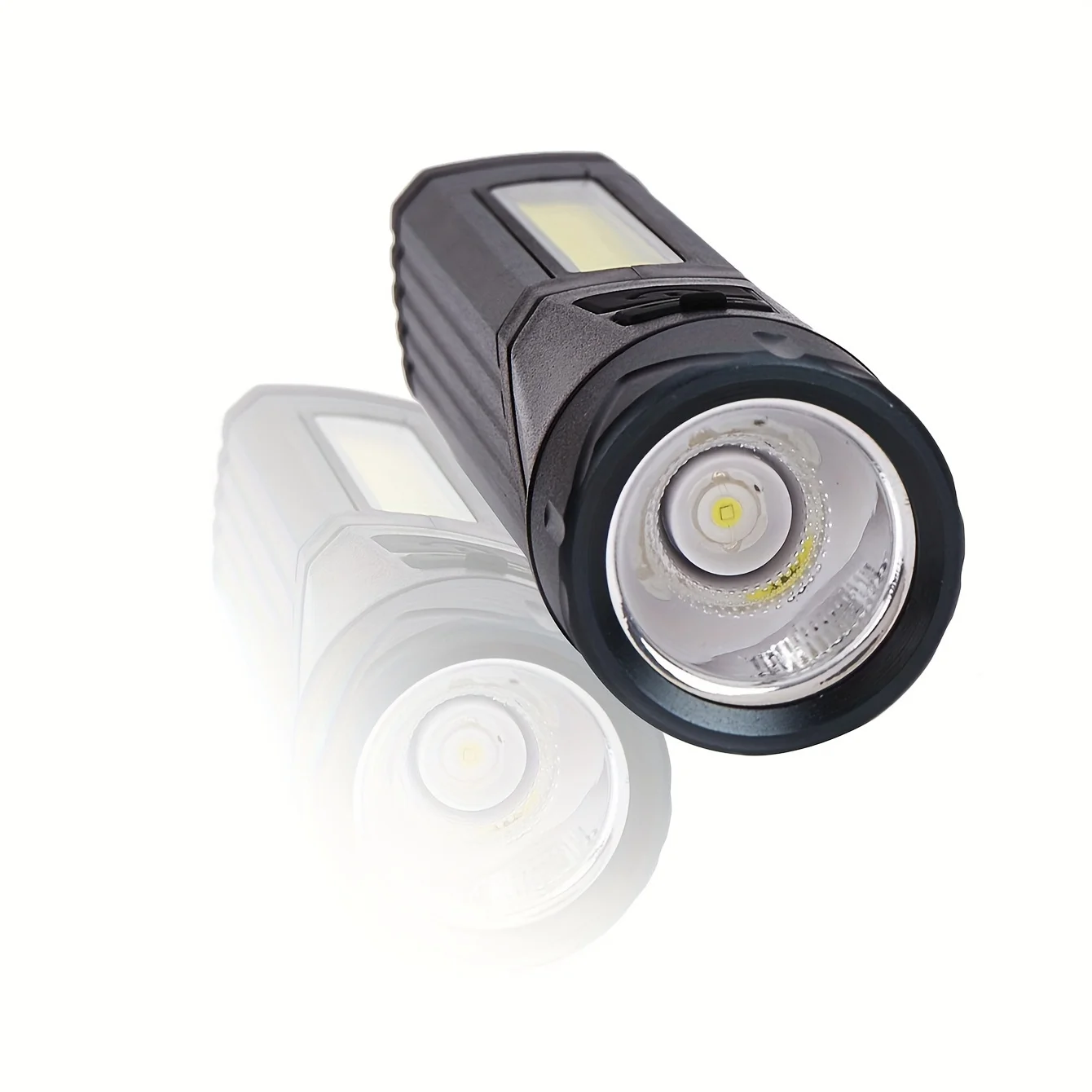 Multifunctional LED flashlight camping light, with adjustable aperture, 5 light modes, with PC light shield, battery powered