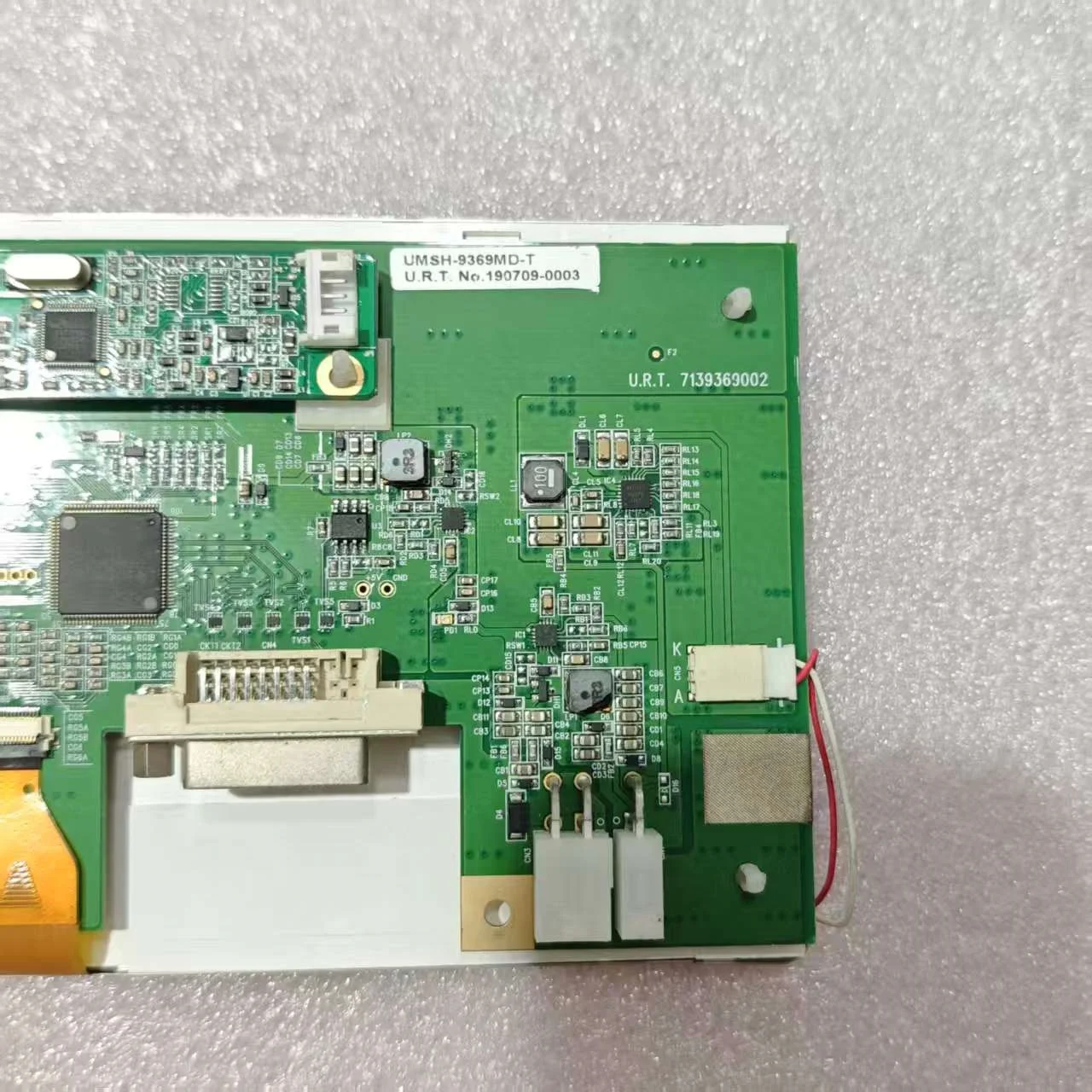 UMSH-9369MD-T U.R.T. 7139363002 Tampilan Layar LCD