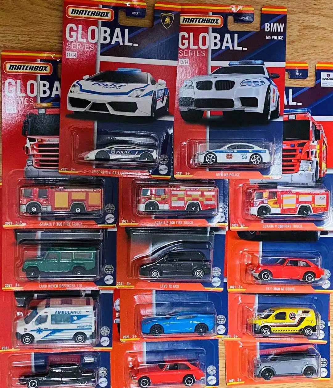 Matchbox Global  1:64 Jaguar F-Type Land Rover Citroen DS  Ambulance  Gallardo police car model gifts HCL41