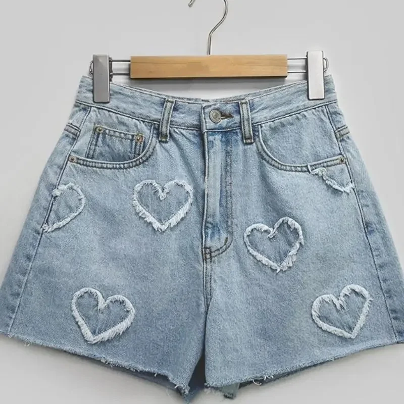 2024 Sweet and Cute Fleece Heart Pattern Denim Shorts Women\'s Summer New High Waist Loose Slim Wide Leg Short Pants