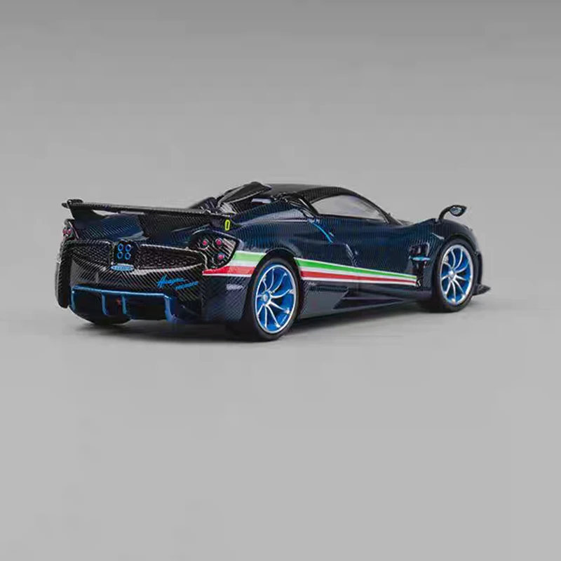 Pagani Huayra Supercar im Maßstab 1:64, Ganzcarbon-Simulationslegierung, Automodell, statische Anzeige, Sammlerspielzeug, Geschenk, Souvenir-Dekoration