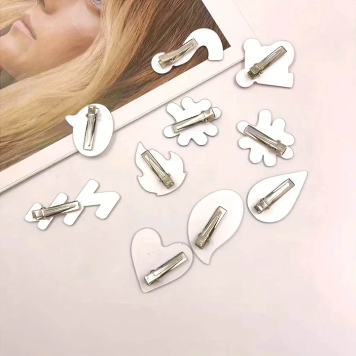 10pcs Cute Emotion Expression Acrylic Hair Clips Set – Sweat, Angry, Fire, Heart Designs – Kawaii Accessories For Bangs, Side Ha