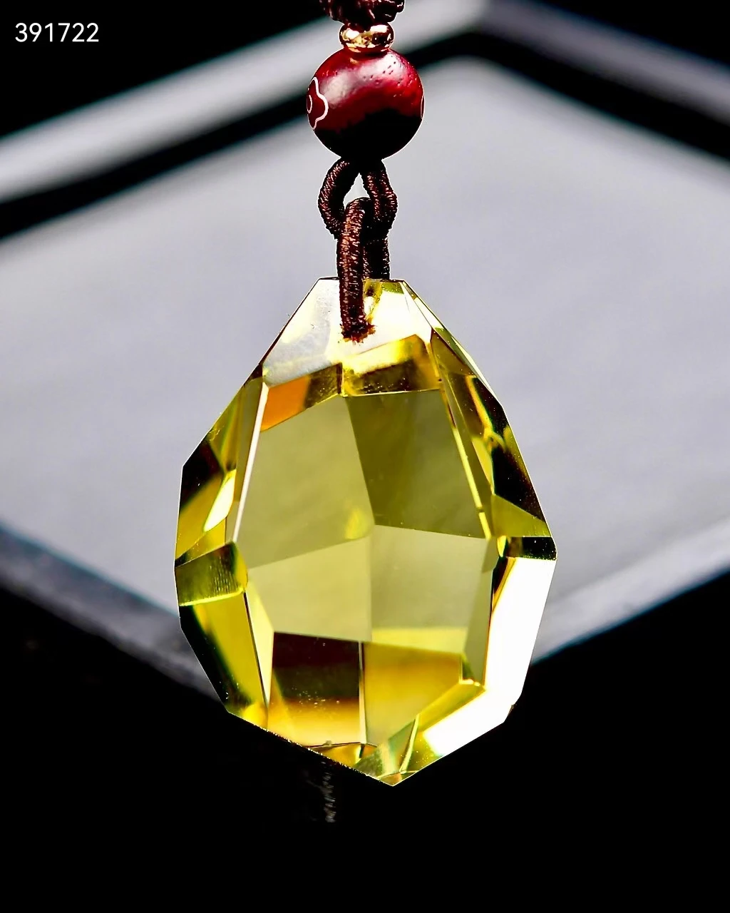 Natural Yellow Citrine Quartz Faceted Pendant Water Drop Women Wealthy Stone 36*26*21mm Gold Citrine Fashion Bead Necklace AAAAA