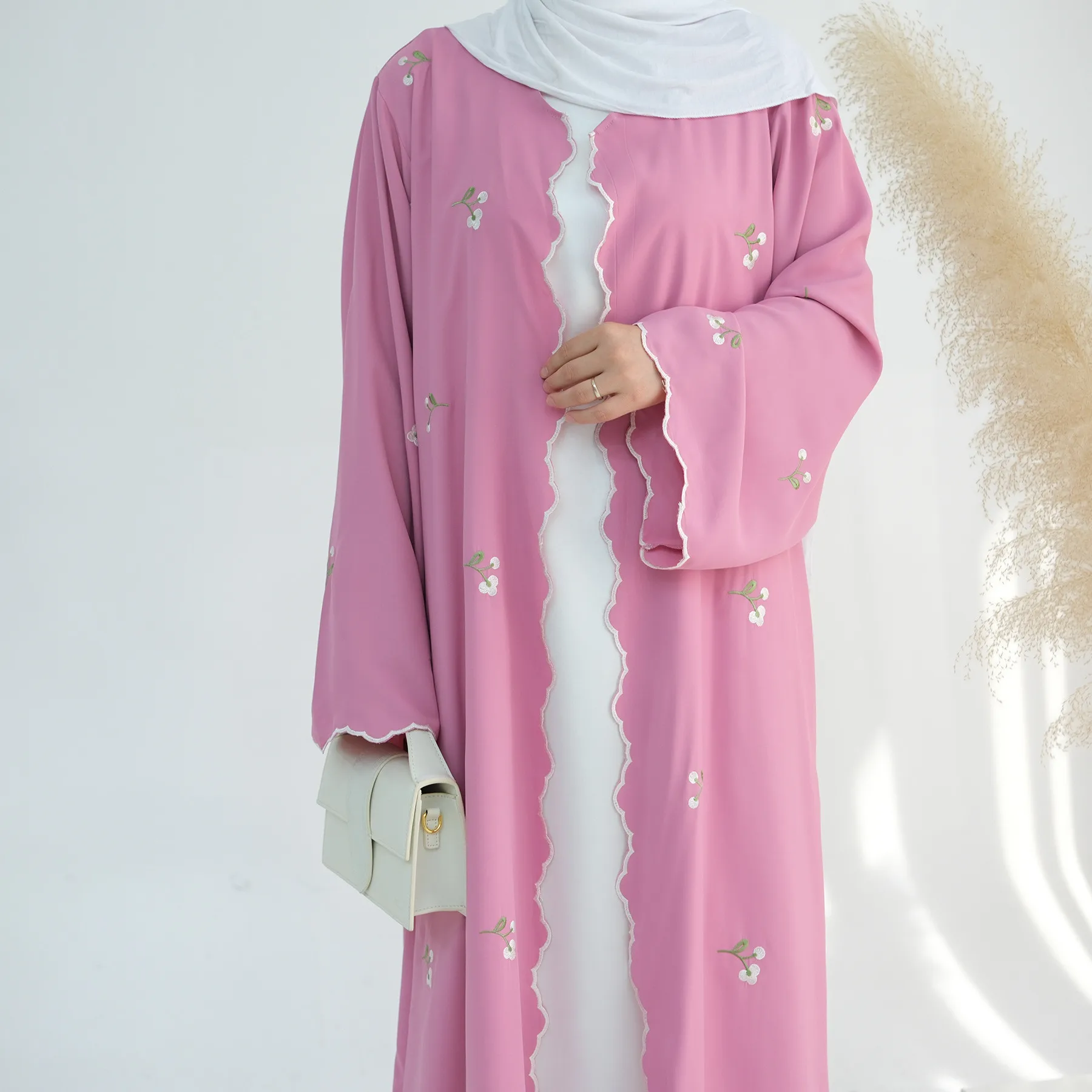 

Ramadan Eid Open Embroidery Kimono Abaya Dubai Muslim Prayer Clothes Women Kebaya Kaftan Dress Islam Robe Arabe Femme Musulmane