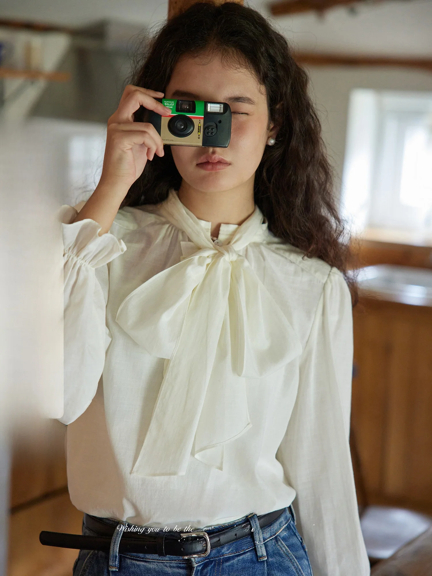 

Женская хлопковая длинная рубашка свободного кроя в стиле ретро с цветочной вышивкой и геометрическим узором на пуговицах в стиле ретро, белая