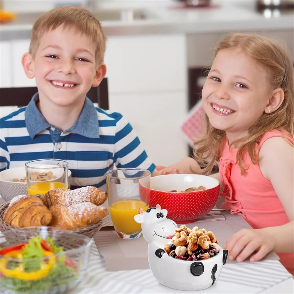 2026 New Cow Shaped Foods Bowl Ceramic Fruit Bowl Funny Animal Candy Dish Funny Serving Bowl for Snacks,Salad,Pasta,Sauce,Soup