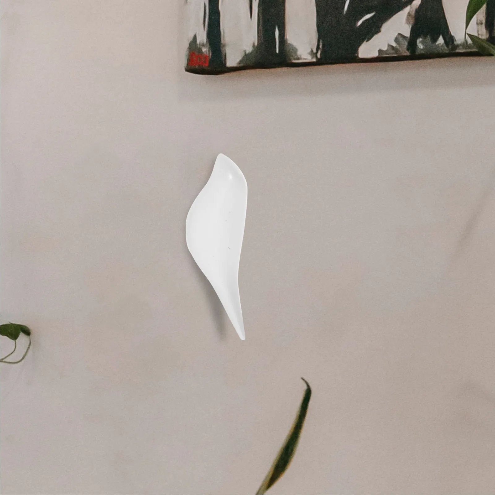 Resin Bird Wall Hooks Set Artistic 3D Animal Decorative Coat Hat Scarf Bag Hanger for Entryway Bedroom Bathroom Nursery Wall view 5