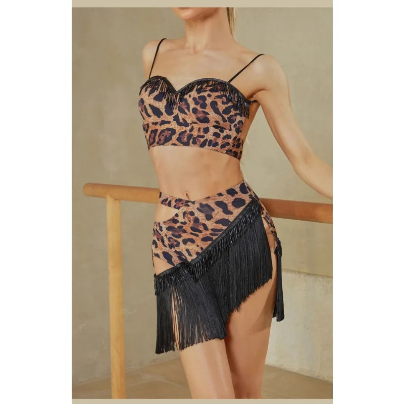 ZYM personalizzata Mezza gonna tubo con perline splicing cavo vestito da ballo latino pratica quotidiana uniforme da donna con spacco laterale