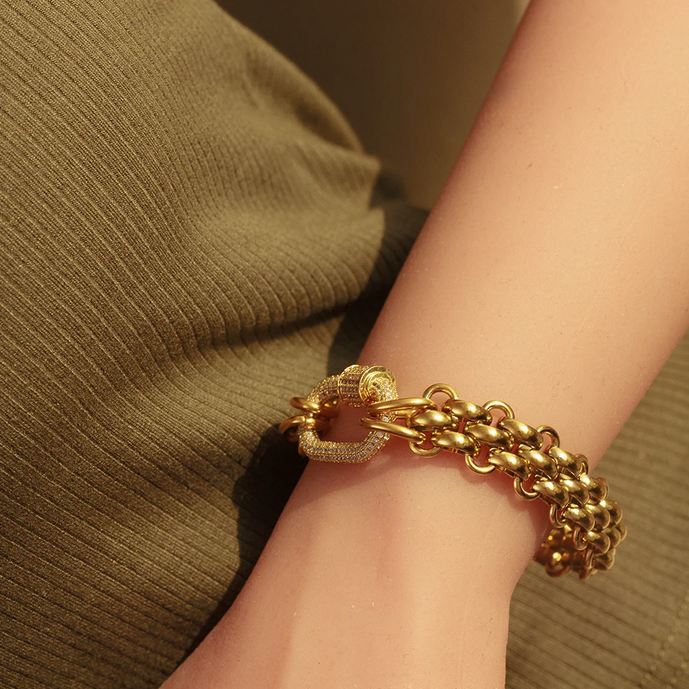 

Fashion 18k gold-plated stainless steel hypoallergenic f waterproof three-layer braided thick chain zircon buckle bracelet