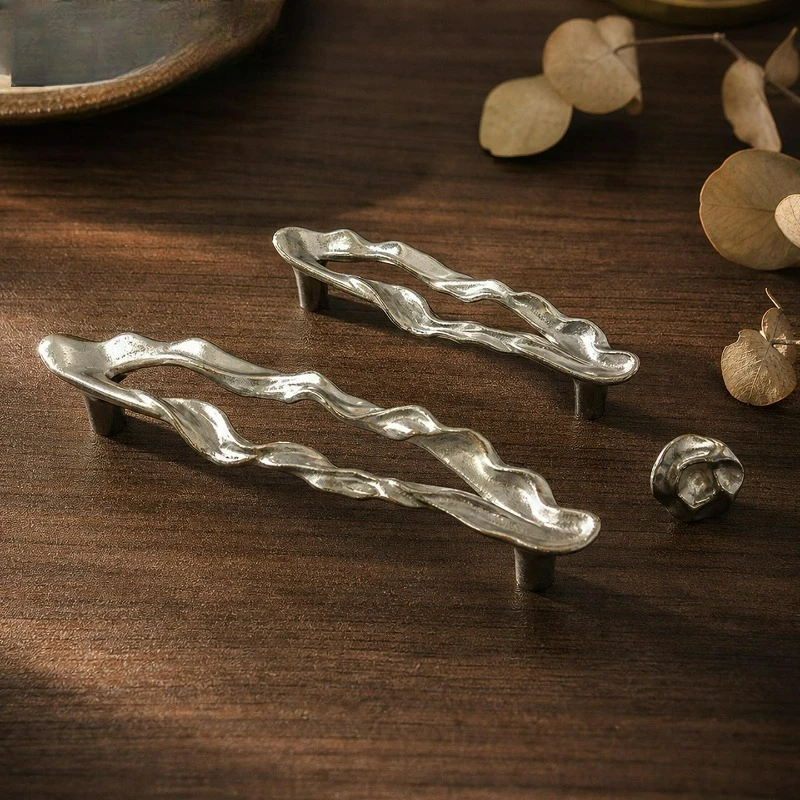 Personalized Brass Cabinet Door Handle Clothing Cabinet Rustic Style Nickel Plated Creative Curly Drawer Furniture Door Handle