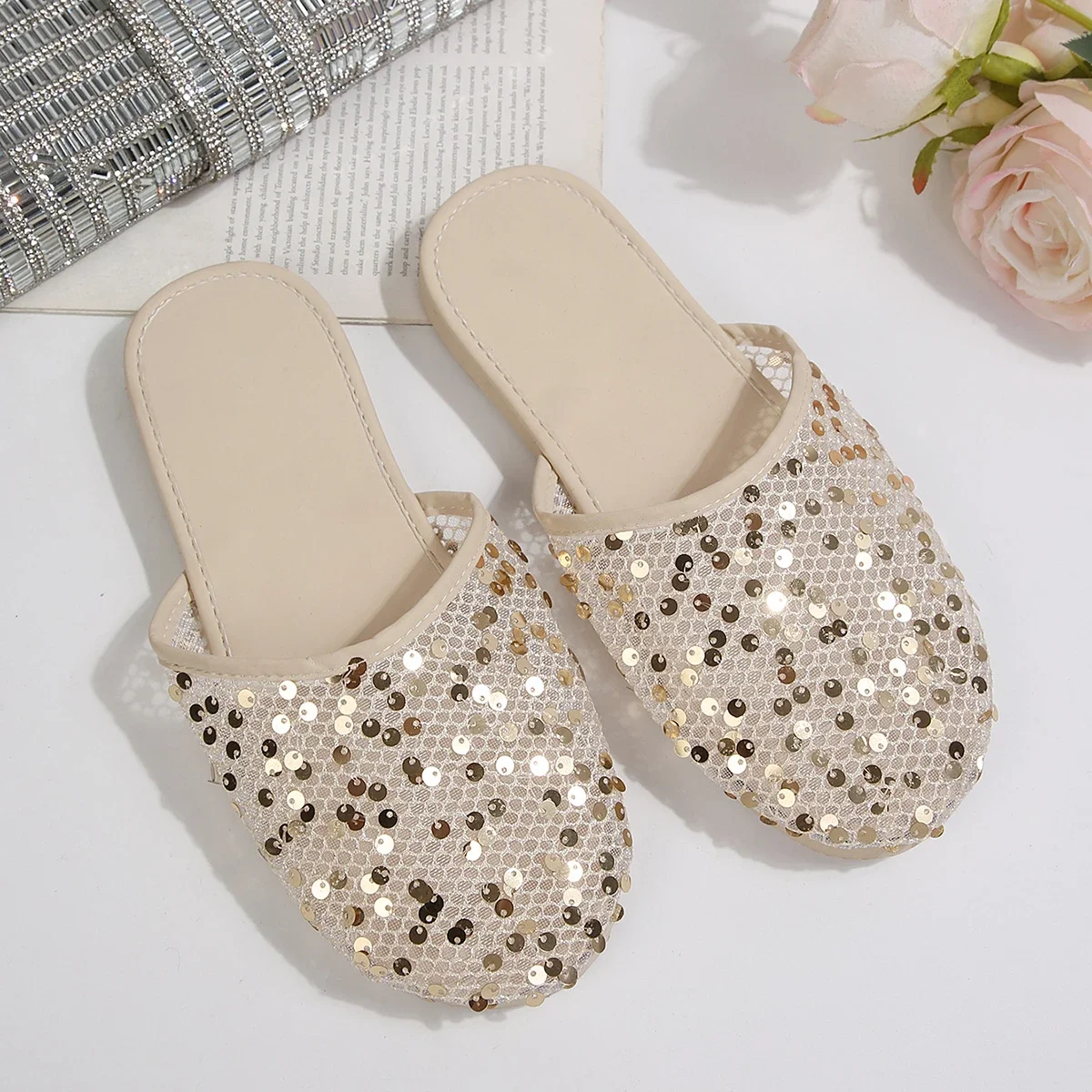Women Sparkly Sequin Closed Toe Mule Slippers Flat Non Slip Indoor Outdoor Home Slide Sandals For Party Daily Wear