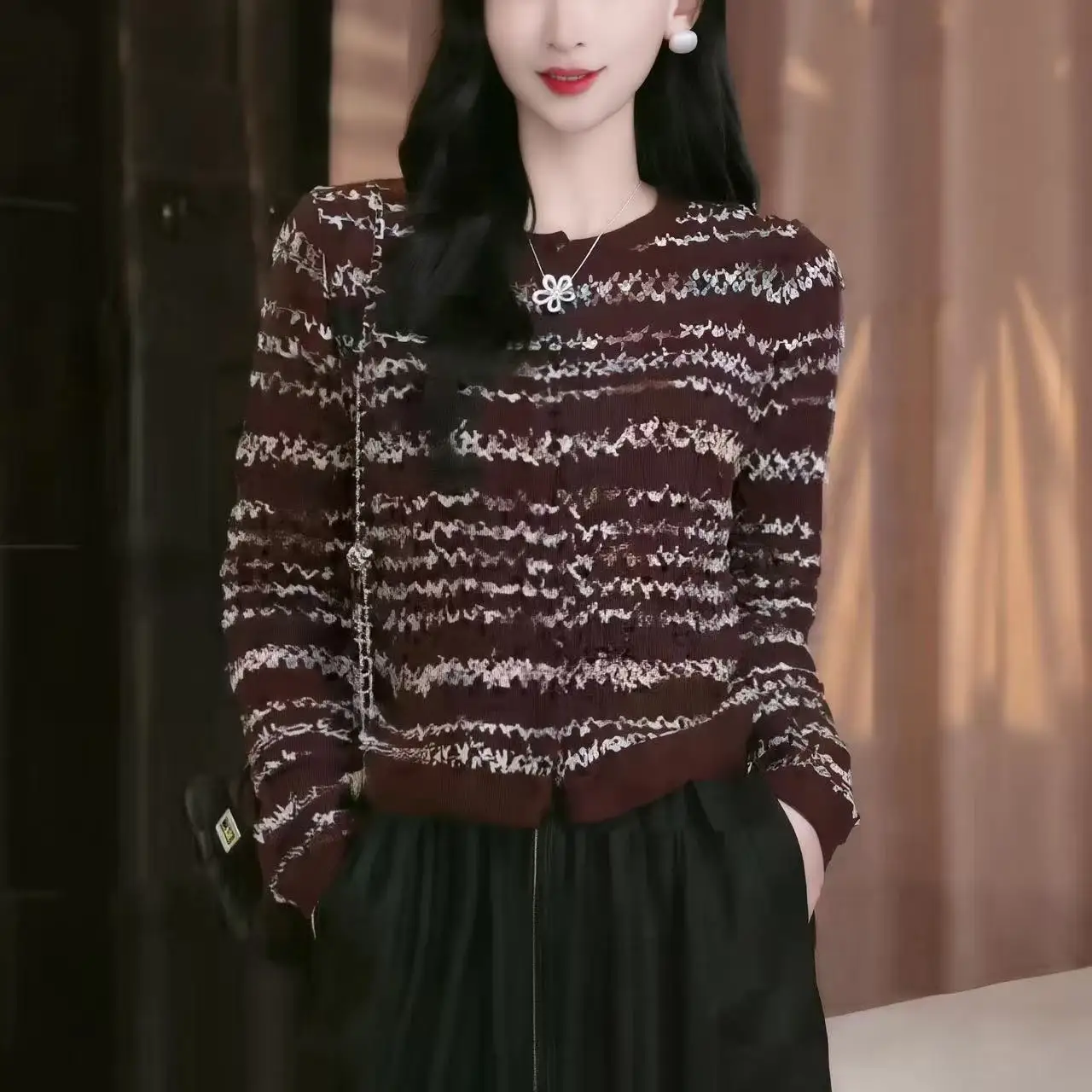 Autunm شتاء جديد Vintage سترة مخططة المرأة س الرقبة طويلة الأكمام سترة مشغولة من الصوف جميلة تنوعا سترة غير رسمية