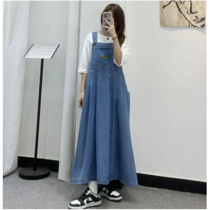 Embroidered Denim Strap Dresses Women\'s 2024 Summer New Korean Sweet Loose Pocket Medium Long Swing Jeans Dress