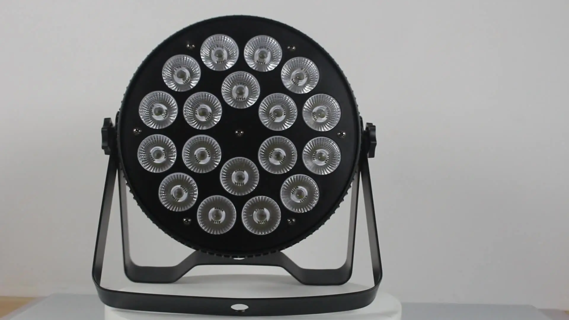 Aluminum Led Par Light 18x18w RGBWA UV 6in1 Slim Flat Par Light DMX512 Professional Stage Lighting Equipment